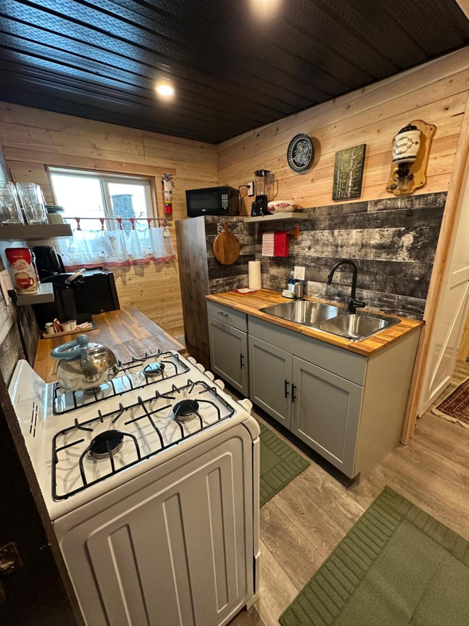 Guesthouse Austria Stewart Екстериор снимка